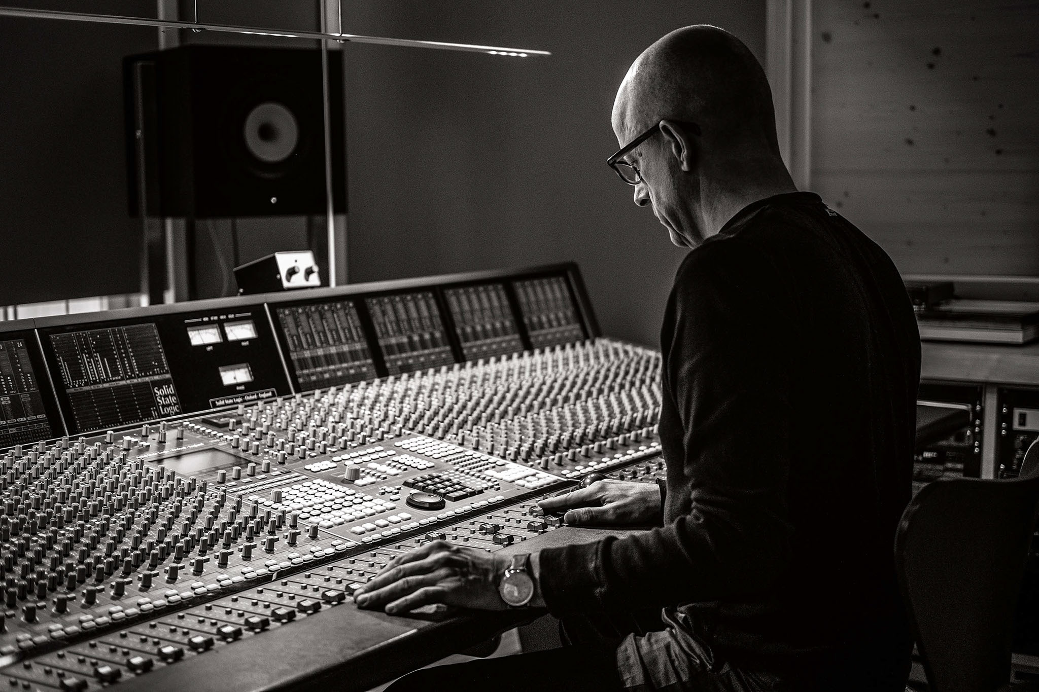 Jason Seizer · tenor saxophone